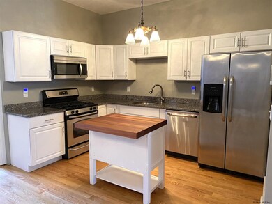 130 Chestnut St, Albany, NY 12210 - photo 5