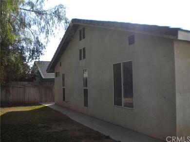 Side/Backyard
