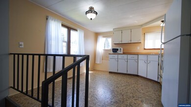 2010 SW 3rd St, Corvallis, OR 97333 - photo 6