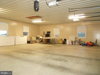 17558 Reiff Church Rd, Hagerstown, MD 21740 - photo 6