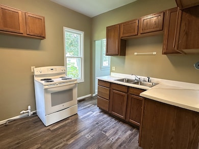 510 S Matthews St, Shenandoah, IA 51601 - photo 6