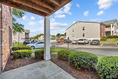 35 Berview Cir unit E, Saint Louis, MO 63129 - photo 5