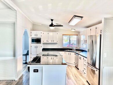 210KITCHEN