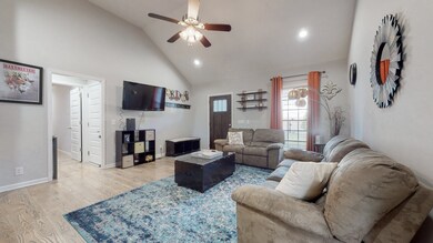 108 Doak St, Shelbyville, TN 37160 - photo 2