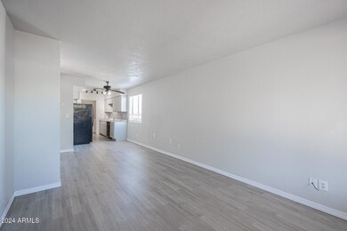 2807 E Capri Cir unit 1, Mesa, AZ 85204 - photo 6