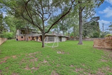 1401 Huge Oaks St, Houston, TX 77055 - photo 5