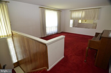 8909 Mark Place, Laurel, MD 20708 - photo 3