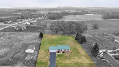 2805 Red Gates Dr, Galena, IL 61036 - photo 3