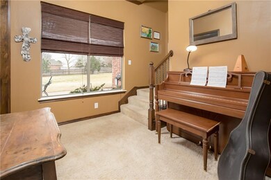 22660 Sams Dr, Edmond, OK 73025 - photo 4