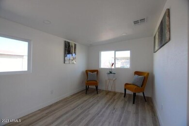 8230 W Amelia Ave, Phoenix, AZ 85033 - photo 4