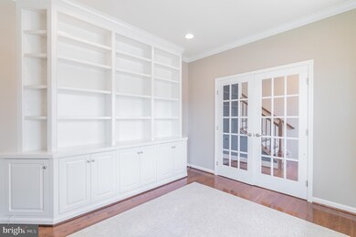 102 Atlantis Ln, Lake Frederick, VA 22630 - photo 4