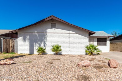 01 - Desert Cove