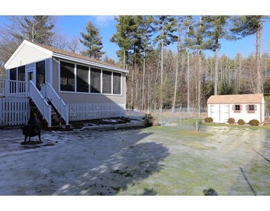 22 Woodside Dr, Londonderry, NH 03053 - photo 4