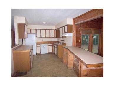 52 Wing St, Lisbon, ME 04252 - photo 4