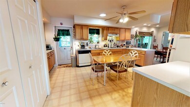 256 Frenchtown Rd, Milford, PA 18337 - photo 5