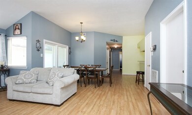 8622 Laurel Trails Dr, Houston, TX 77095 - photo 5