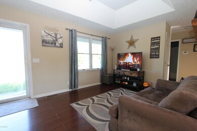 1067 Edgewood Way, Lawrenceburg, KY 40342 - photo 6