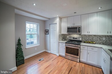9 Ambiance Ct, North Potomac, MD 20878 - photo 4