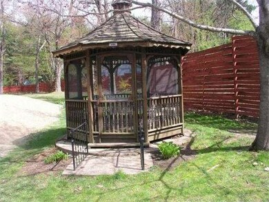 14 Ridge St, Westminster, MA 01473 - photo 6