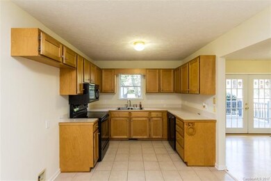 159 Candlestick Dr, Statesville, NC 28625 - photo 7