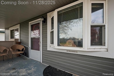 5644 Croissant St, Dearborn Heights, MI 48125 - photo 5