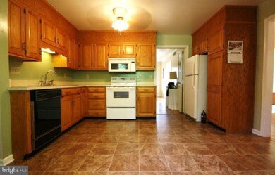 2754 Fillmore Dr, Chambersburg, PA 17201 - photo 7