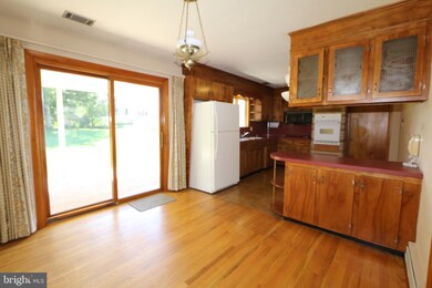 19813 Evelyn Ave, Hagerstown, MD 21742 - photo 4