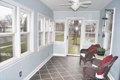 719 W 9th St, Marysville, OH 43040 - photo 3