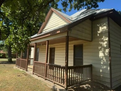 803 N Ash Terrace, Springtown, TX 76082 - photo 2