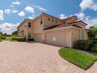 1272 Rialto Way Unit 201 Naples FL 34114