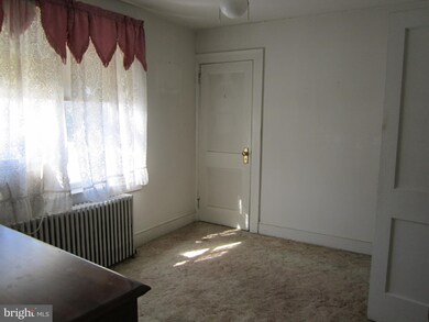 805 W Oak Rd, Vineland, NJ 08360 - photo 4