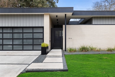 1914 Ebony Ln, Houston, TX 77018 - photo 2