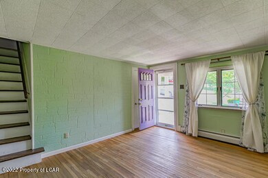 28 Scott St, Wilkes Barre, PA 18705 - photo 3