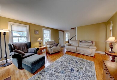 118 Hillard Ave, Warwick, RI 02886 - photo 5
