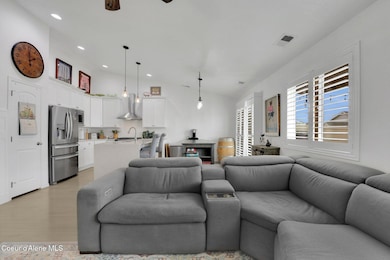 1433 Touchet Dr 5