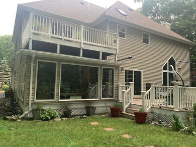 807 N Boulder Ct, Hawley, PA 18428 - photo 3