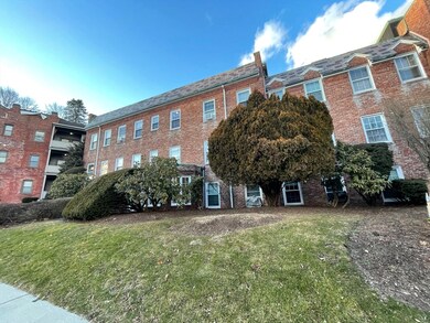 39 Commonwealth Ave unit 23, Chestnut Hill, MA 02467 - photo 6