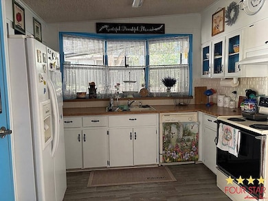 451 Greenhedge Dr, Orange City, FL 32763 - photo 4