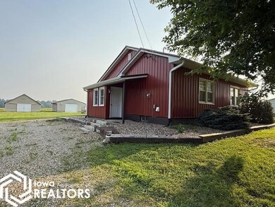 107 Turner Ave, Wever, IA 52658 - photo 2