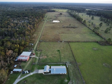 25202 Highway 105, Sour Lake, TX 77659 - photo 3