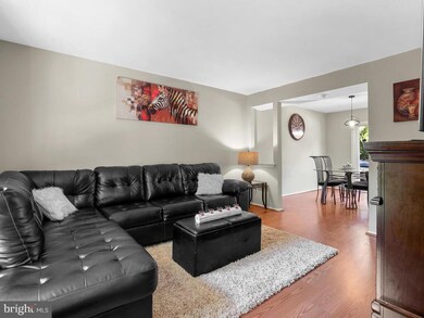 12828 Kitchen House Way, Germantown, MD 20874 - photo 5