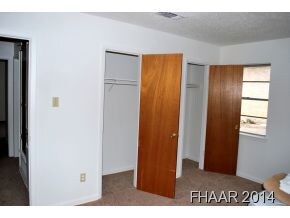 916 Holly St, Copperas Cove, TX 76522 - photo 6