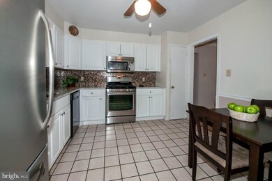 6817 Stoneybrooke Ln, Alexandria, VA 22306 - photo 7