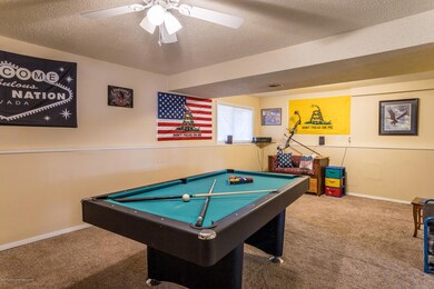 429 Clover Cir_010