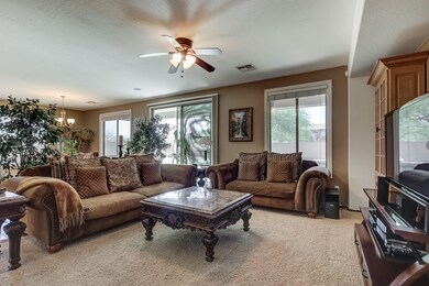 2034 N Piedra-26