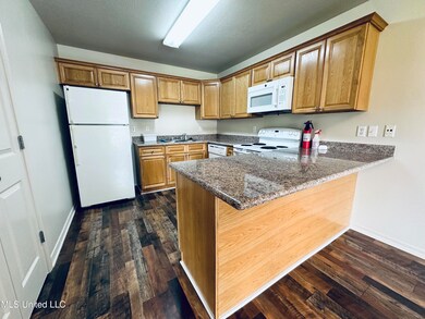 410 Washington St unit A, Bay Saint Louis, MS 39520 - photo 6