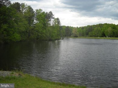 1029 Slash Pine Cir, Ruther Glen, VA 22546 - photo 2