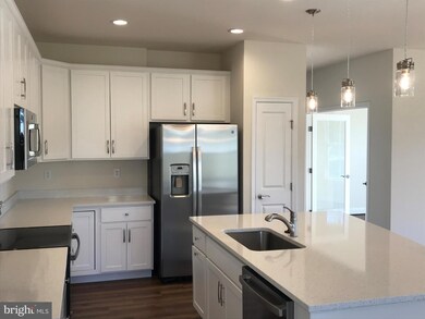 109 Amberfield Ct, Winchester, VA 22602 - photo 7