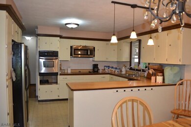 312 Locust Dr, Everett, PA 15537 - photo 5