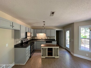 1228 Ashmoor Ln, Winterville, NC 28590 - photo 4